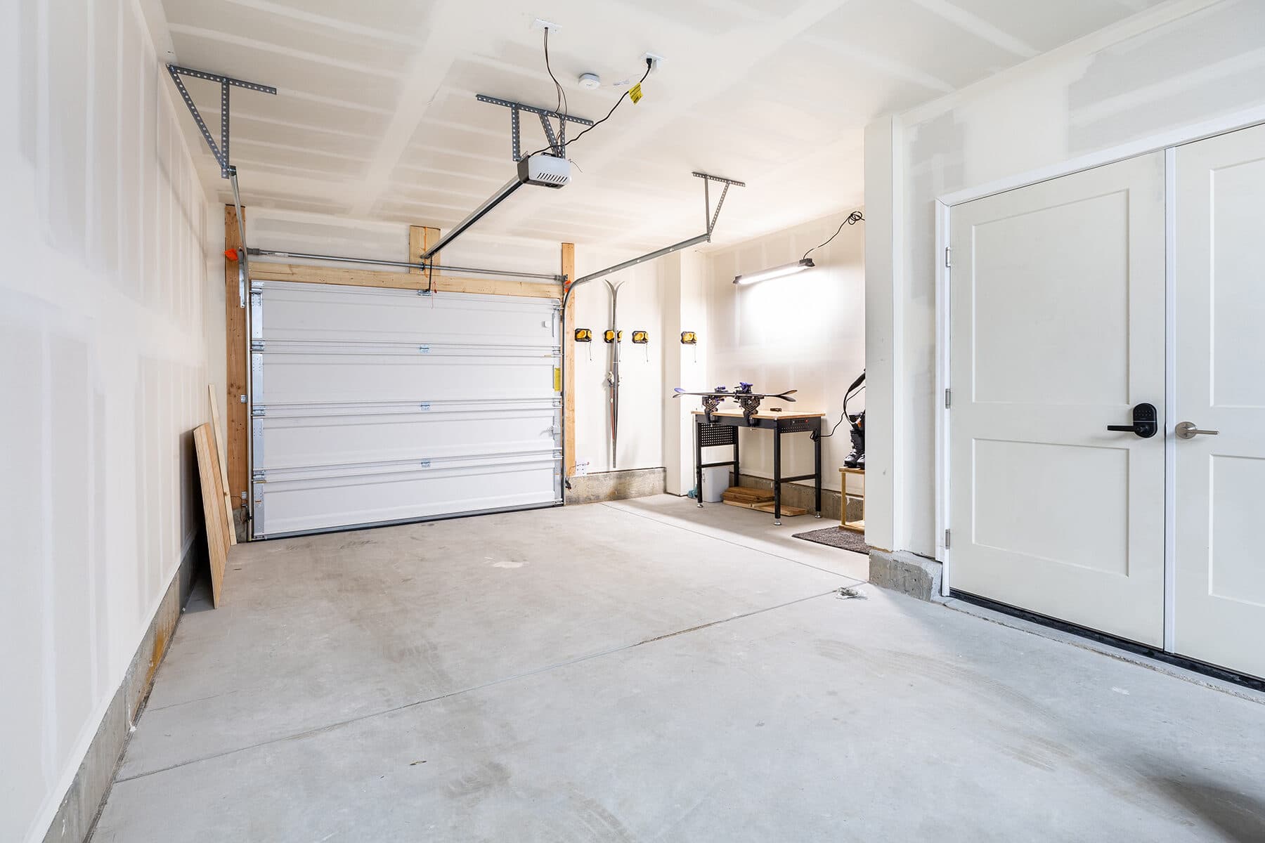 Heated garage with EV charging at the Après Haus