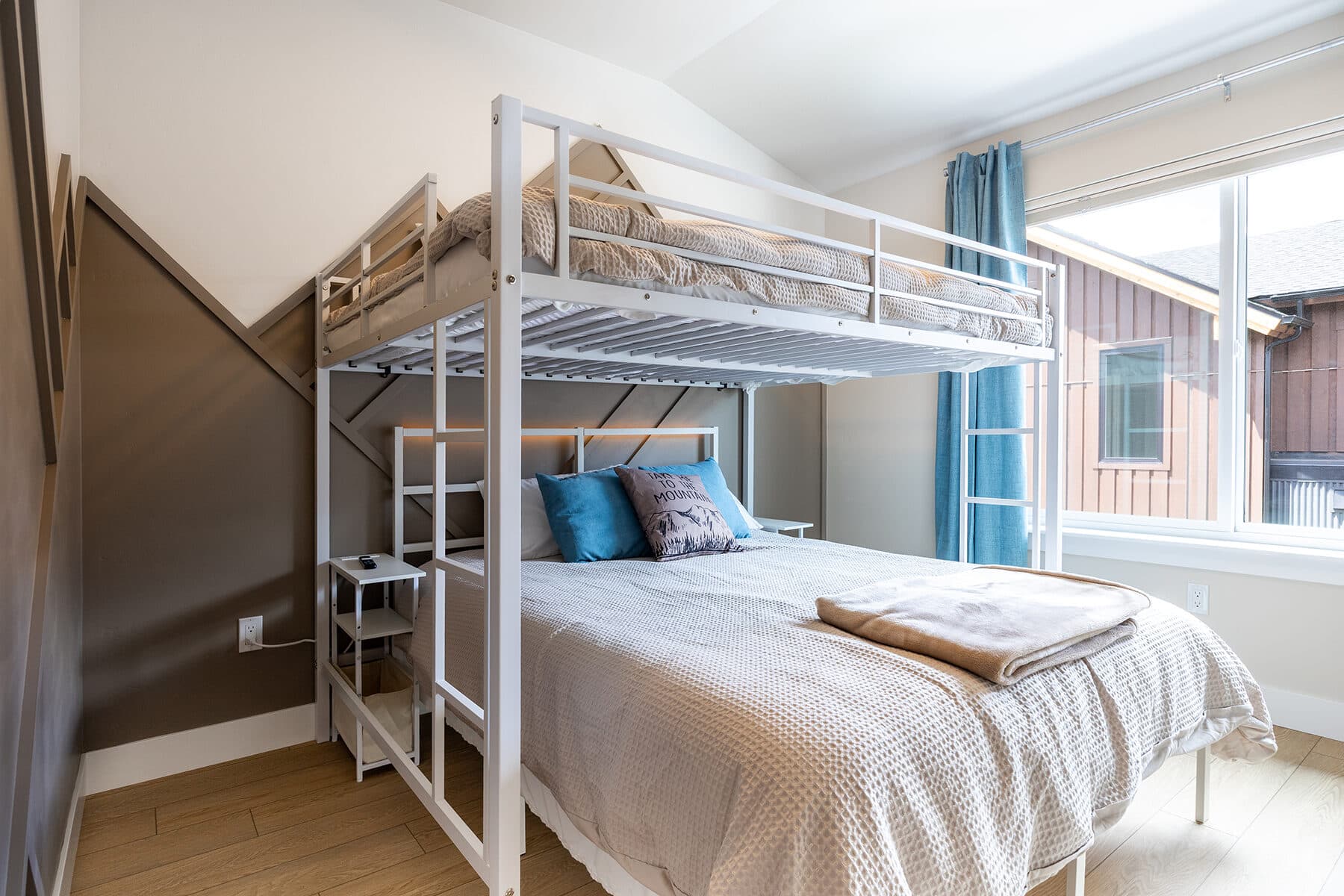 Second bedroom with built-in bunk beds